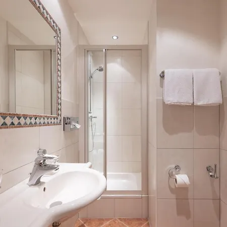 Alpenschloessl Boutique & 아파트 노이스티프트임스튀바이탈