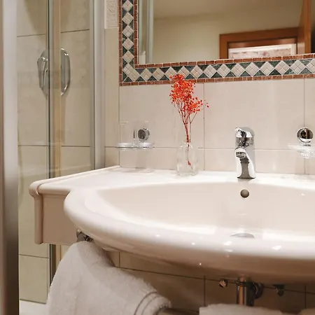 Alpenschloessl Boutique & Lägenhet *