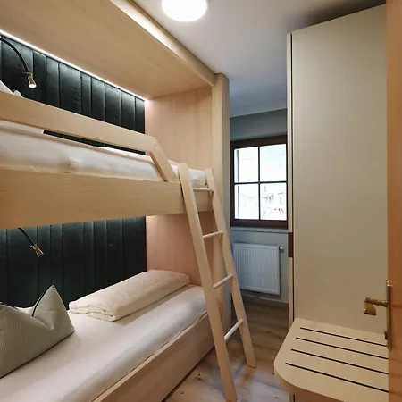 Alpenschloessl Boutique & Lägenhet Neustift im Stubaital