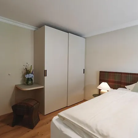 Alpenschloessl Boutique & * 노이스티프트임스튀바이탈