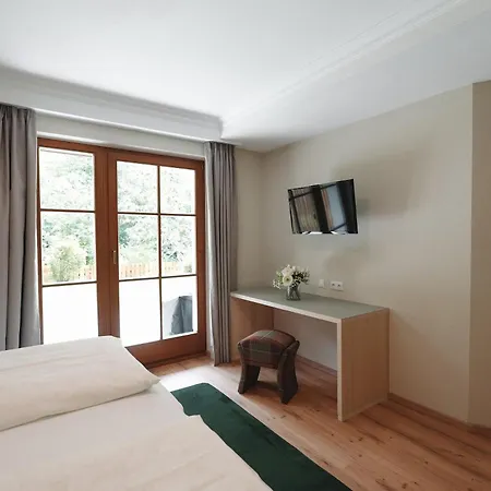 Alpenschloessl Boutique & Lägenhet *