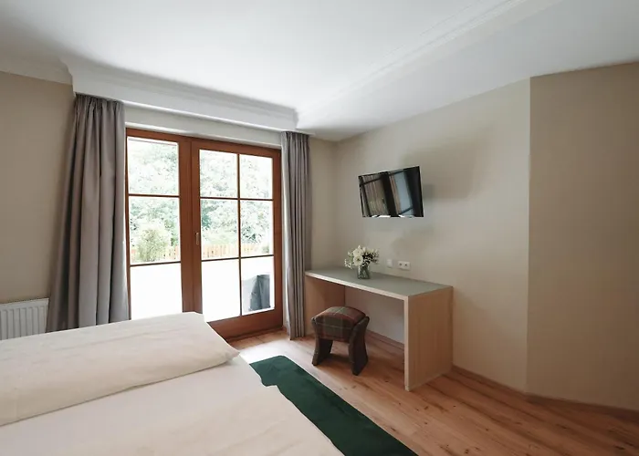 Alpenschloessl Boutique & Daire *