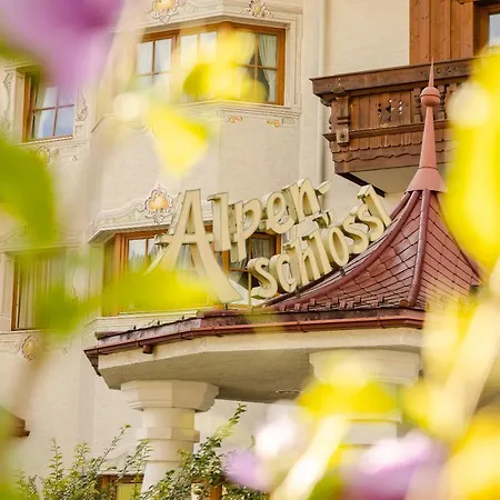 Alpenschloessl Boutique & *