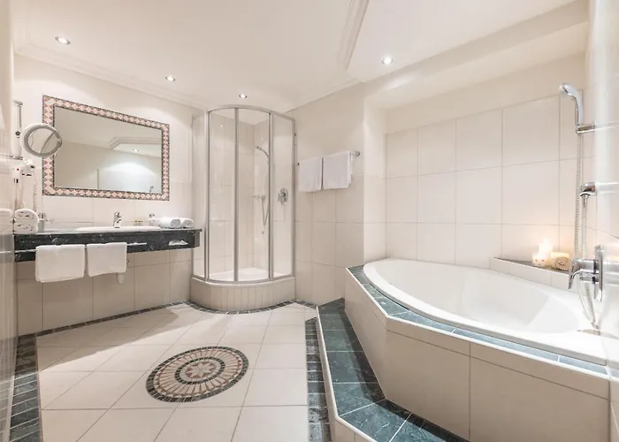 Alpenschloessl Boutique & *