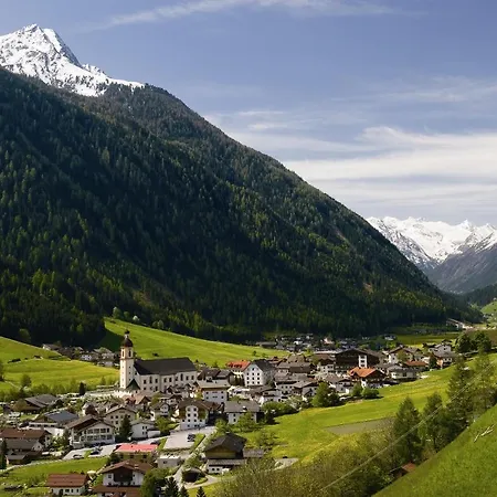 Alpenschlössl Appartement Neustift im Stubaital